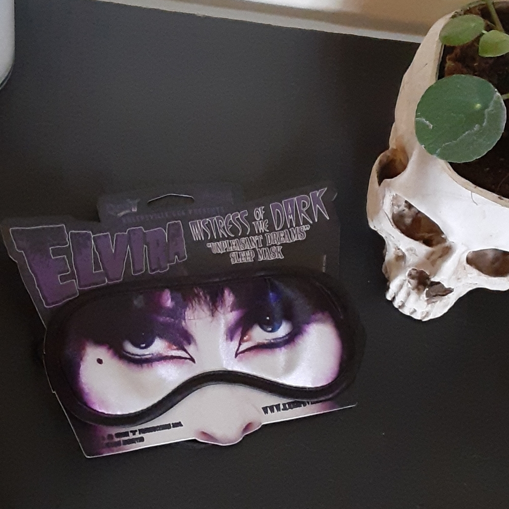 Elvira Unpleasant Dreams sleep mask